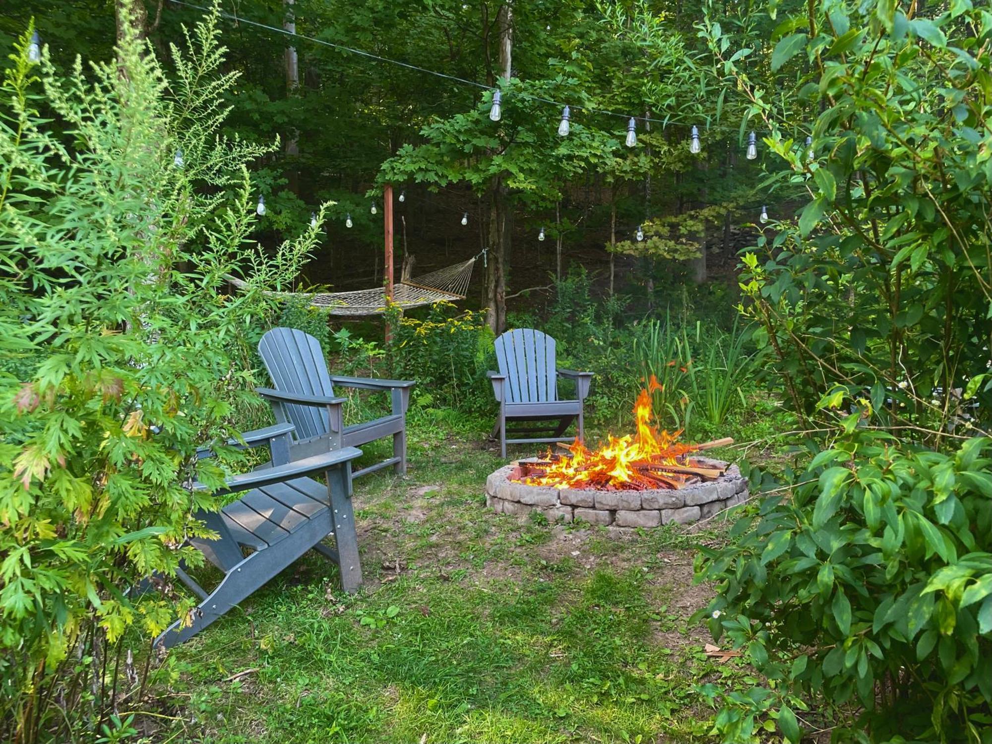 Cozy Cottage With Jacuzzi And Fire Pit And Reading Nook! Livingston Manor Екстер'єр фото